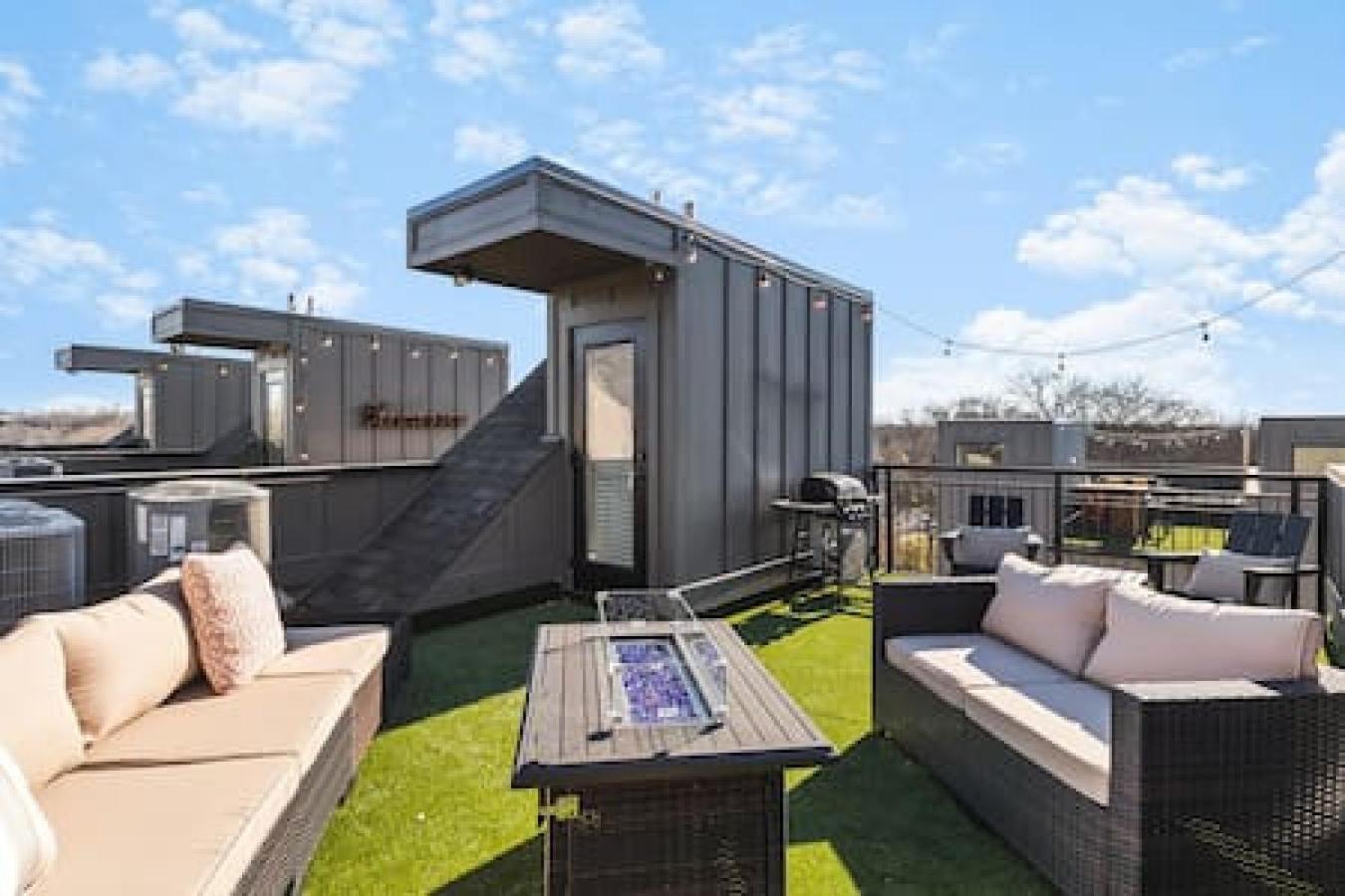 נאשוויל Spacious Home With Large Patio Rooftop Deck And Garage מראה חיצוני תמונה