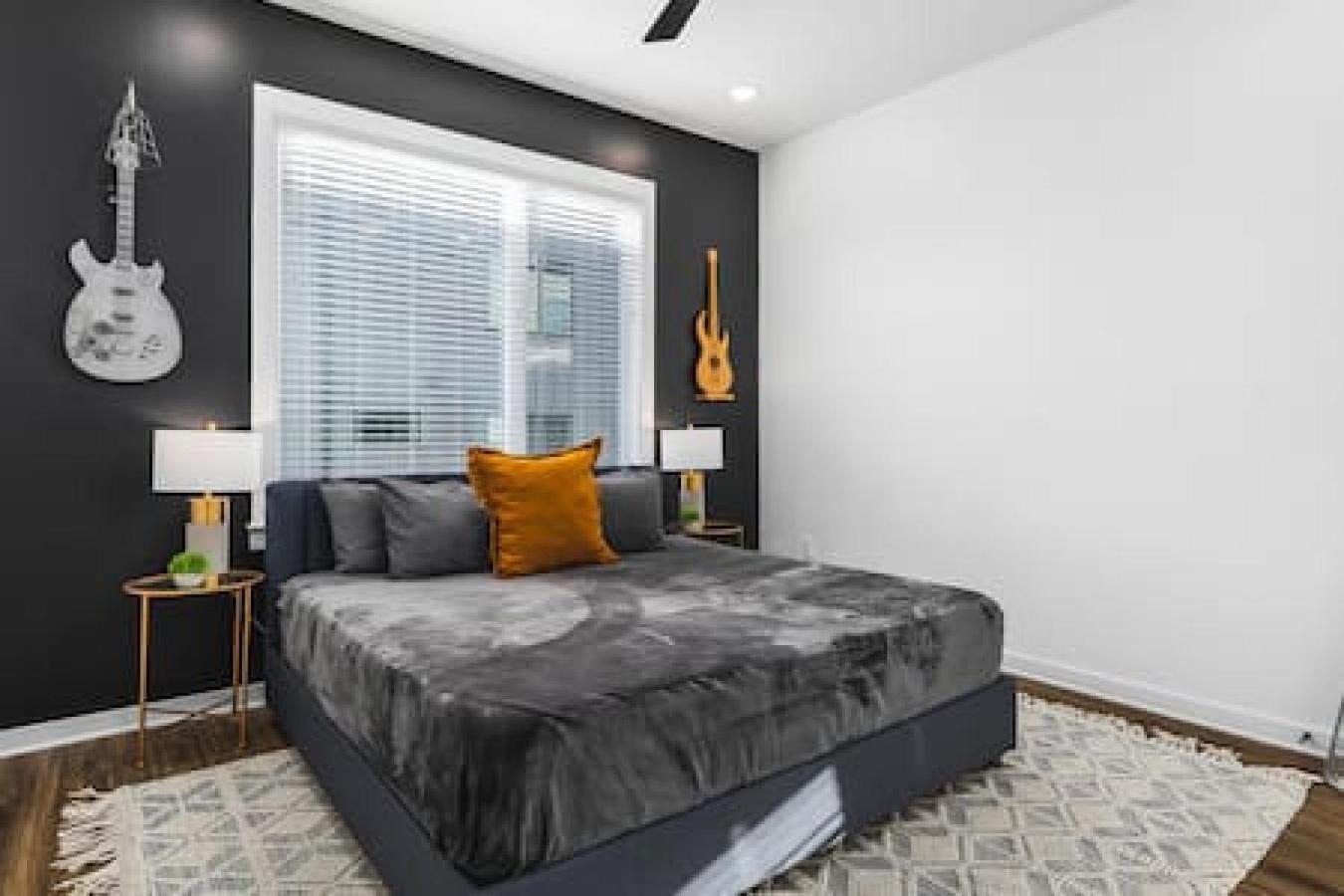 נאשוויל Spacious Home With Large Patio Rooftop Deck And Garage מראה חיצוני תמונה