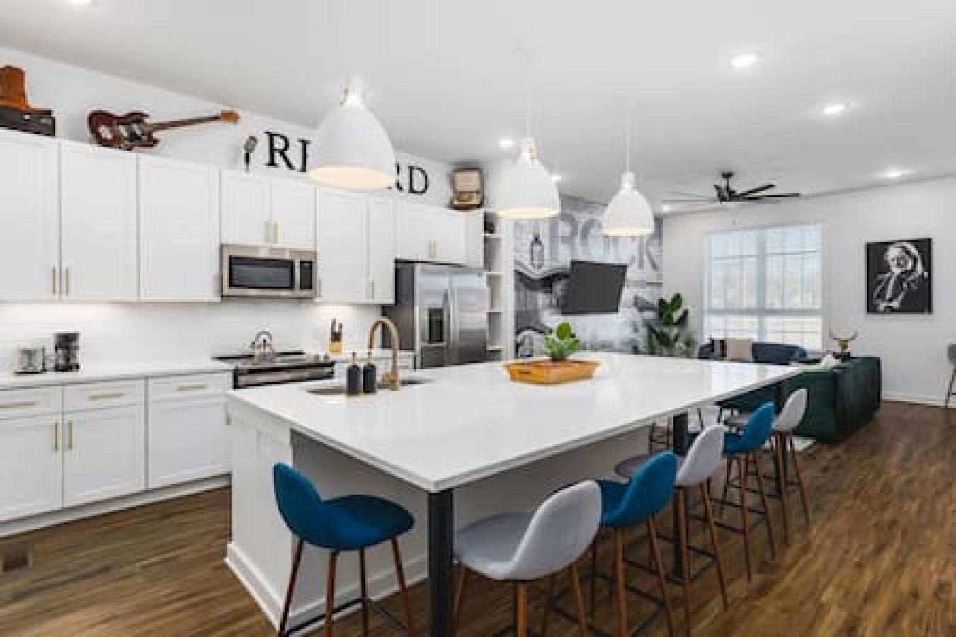 נאשוויל Spacious Home With Large Patio Rooftop Deck And Garage מראה חיצוני תמונה